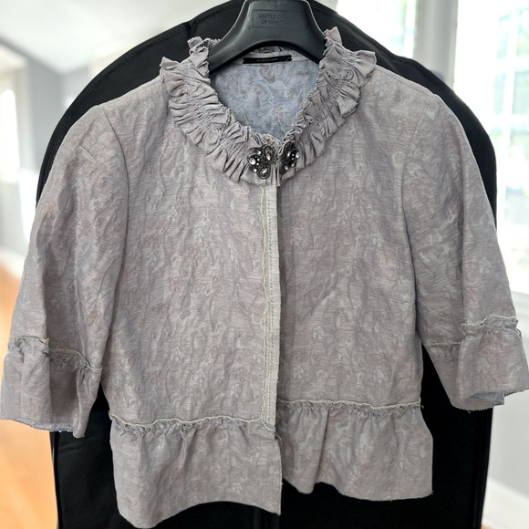 Elie Tahari cropped evening jacket. Blue damask with jeweled collar. - Picture 1 of 8